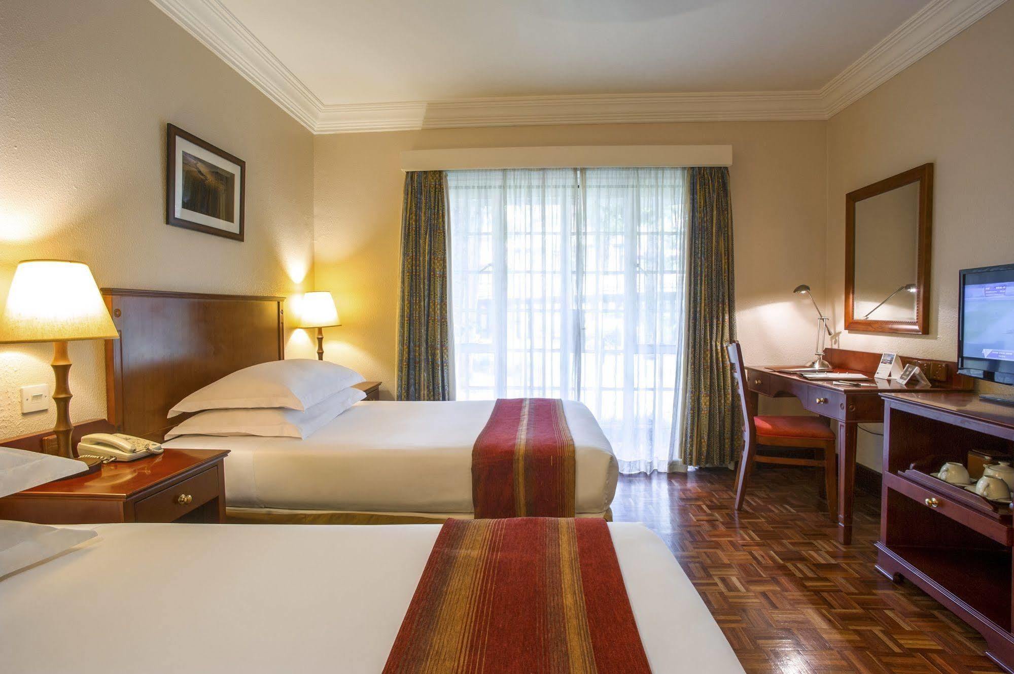 Southern Sun Mayfair Nairobi Esterno foto